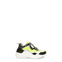 סניקרס עם סוליית צ'נקי גבוהה