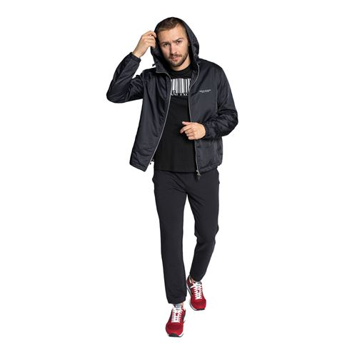 טי שירט שרוול קצר  Armani Exchange לגבר דגם  Slim Fit Czarny