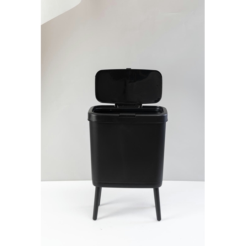 פח אשפה מעוצב בנפח 15 ליטר