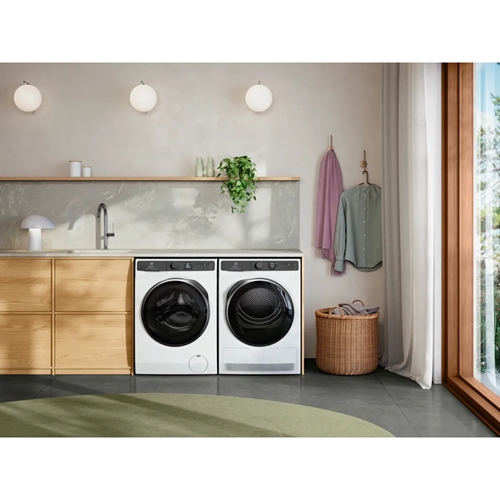 מייבש כביסה 9 ק"ג ELECTROLUX EDH902R9WC Heat Pump