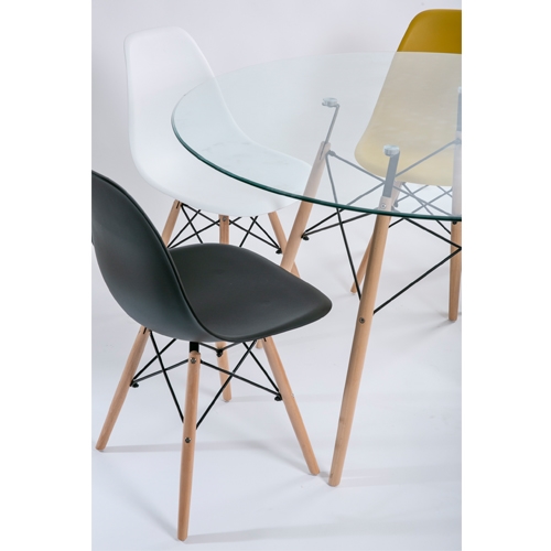 שולחן אוכל מזכוכית מעוצב + 4 כיסאות מבית TAKE IT