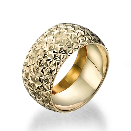 טבעת נישואים זהב 14K מעוצבת בחריטות לייזר
